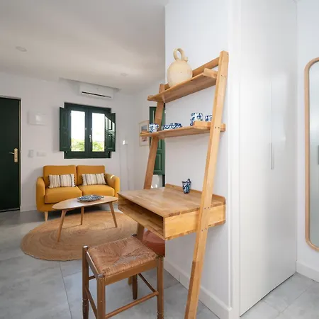 Apartment Lovely House In Peaceful Courtyard Benalmadena