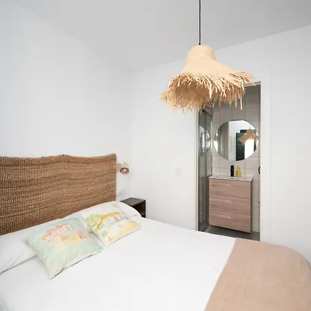Lovely House In Peaceful Courtyard Apartment *