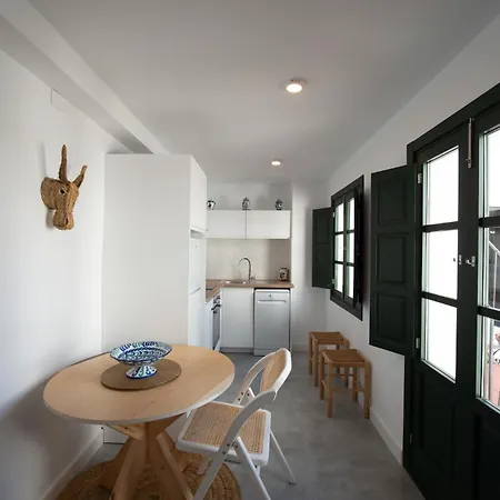 Lovely House In Peaceful Courtyard Apartment Benalmadena