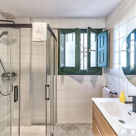 Apartment Lovely House In Peaceful Courtyard Benalmadena